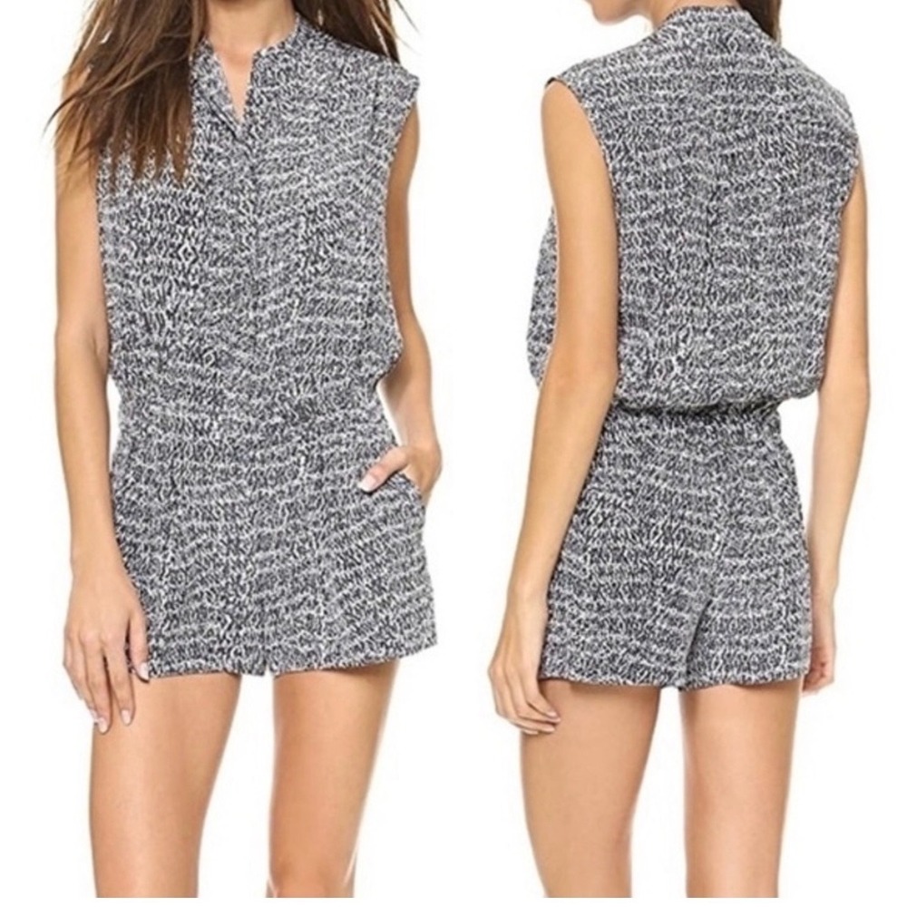 Vince Silk Sleeveless Romper Womens 6 Blue Black Print Pockets Quiet Luxury